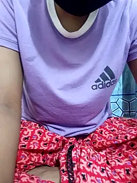 Snapshot of Cute_Queen_Noor chatting on 02/12/26, 01:17 Cute Queen Noor online show from 02/12/26, 01:17