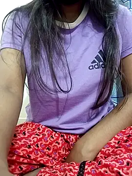 Snapshot of Cute_Queen_Noor chatting on 02/13/26, 01:07 Cute Queen Noor online show from 02/13/26, 01:07