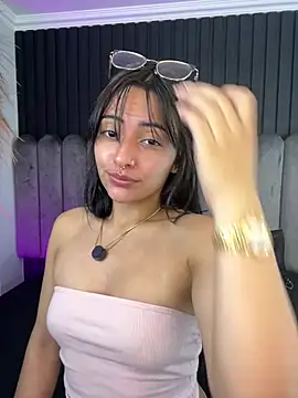 Nanda vixen  online show from 03/21/26, 08:45