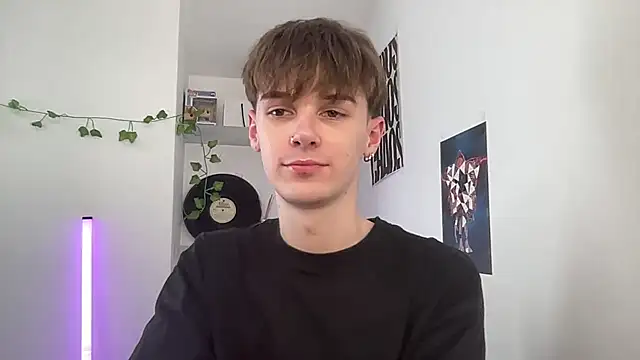 YourMilkyGuy online show from 05/05/26, 03:09
