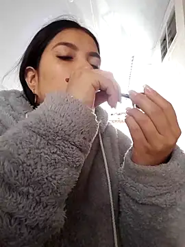 Ariana Castillo   online show from 03/25/26, 12:33