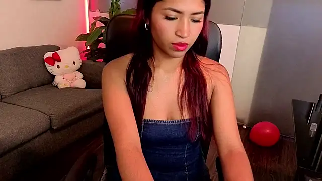 Snapshot of ChloeLombardi_ chatting on 02/16/26, 09:00 ChloeLombardi online show from 02/16/26, 09:00