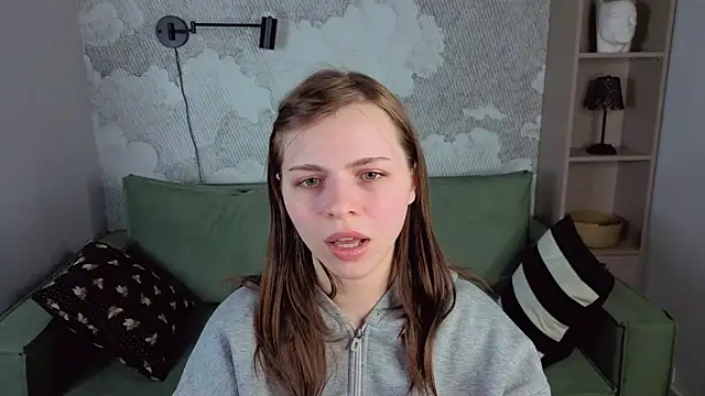 Snapshot of LesleySky chatting on 02/22/26, 06:06 LesleySky online show from 02/22/26, 06:06