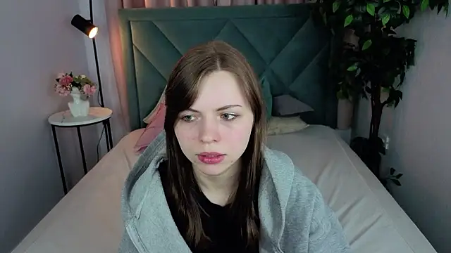 Snapshot of LesleySky chatting on 02/28/26, 07:15 LesleySky online show from 02/28/26, 07:15