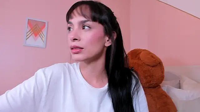 Snapshot of violeta_rodriguezz chatting on 04/27/26, 05:44 violeta rodriguezz online show from 04/27/26, 05:44