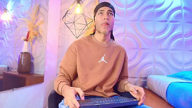 ItsZairen online show from 05/08/26, 03:45