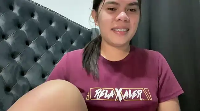 Mooree naba online show from 02/11/25, 10:50