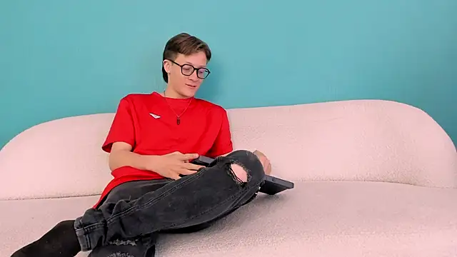 close friends online show from 06/24/26, 01:10