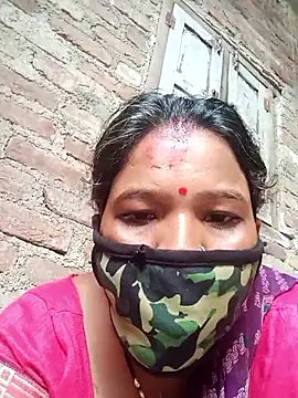 Kirti sacsena online show from 04/26/26, 08:34