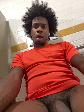 Snapshot of pussyeater_- chatting on 02/13/26, 09:11 pussyeater - online show from 02/13/26, 09:11