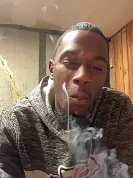 Snapshot of pussyeater_- chatting on 02/25/26, 04:22 pussyeater - online show from 02/25/26, 04:22