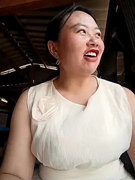 Snapshot of lisn-cute chatting on 03/31/26, 01:51 lisn-cute online show from 03/31/26, 01:51