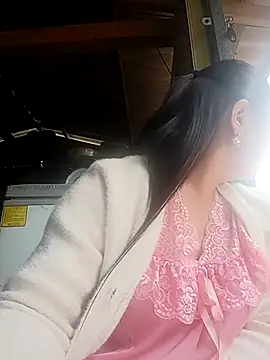 lisn-cute online show from 04/30/26, 05:03