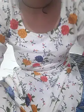 Uma rani online show from 02/24/26, 12:14