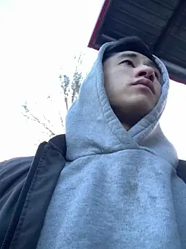 Snapshot of baron5008 chatting on 02/19/26, 02:18 baron5008 online show from 02/19/26, 02:18