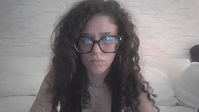 Snapshot of turca87 chatting on 05/31/26, 06:09 turca87 online show from 05/31/26, 06:09