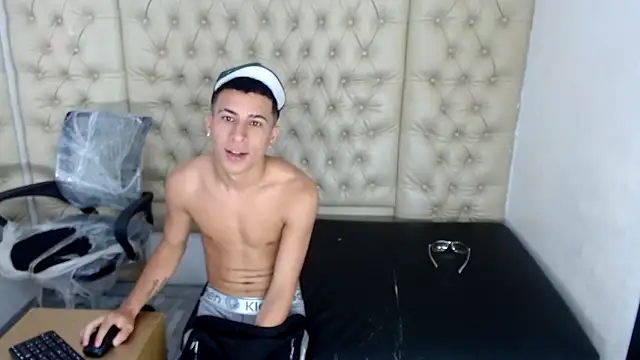 keiandrenne online show from 02/19/26, 02:18