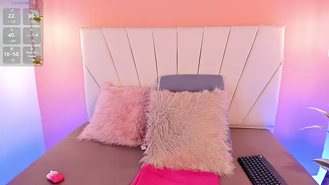 Snapshot of gabriella_coxx chatting on 02/21/26, 08:10 gabriella coxx online show from 02/21/26, 08:10