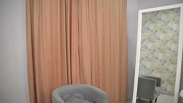 Snapshot of CharaVaz chatting on 02/11/26, 08:19 CharaVaz online show from 02/11/26, 08:19