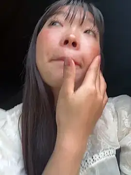 cuty lusy online show from 04/05/26, 11:57