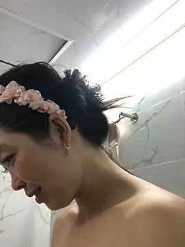 cuty lusy online show from 04/12/26, 01:32