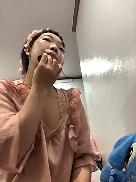 cuty lusy online show from 04/17/26, 12:46