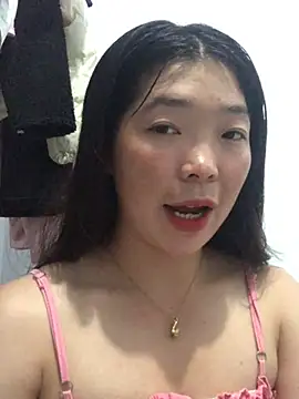 Snapshot of cuty_lusy chatting on 06/12/26, 01:10 cuty lusy online show from 06/12/26, 01:10
