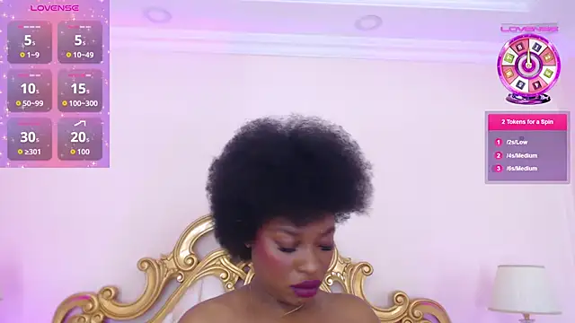 Snapshot of NatashaSilvers chatting on 02/11/26, 11:37 NatashaSilvers online show from 02/11/26, 11:37