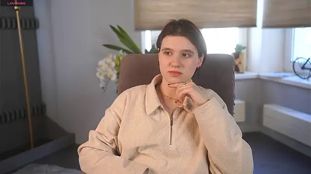 Snapshot of BelleHayton chatting on 02/12/26, 11:27 BelleHayton online show from 02/12/26, 11:27