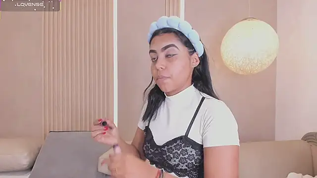 eva lain online show from 04/14/26, 12:00