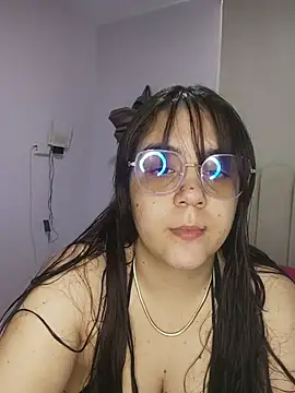 its lauu  online show from 02/08/26, 08:01