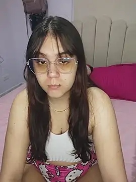 its lauu  online show from 02/11/26, 03:44