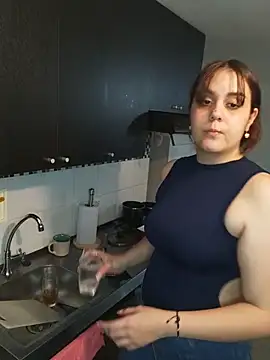 its lauu  online show from 03/15/26, 05:02