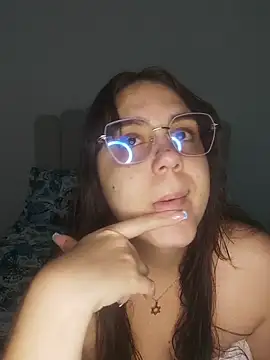 its lauu  online show from 04/10/26, 04:50