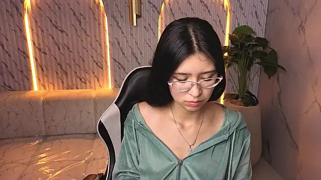 dani tf online show from 03/15/26, 12:44