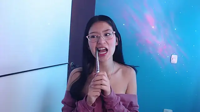 dani tf online show from 04/14/26, 05:19