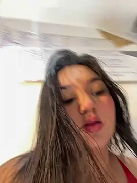 luna bradley  online show from 06/06/26, 12:54