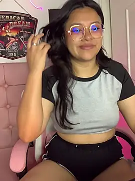 Snapshot of LilithRose_ chatting on 02/11/26, 02:22 LilithRose online show from 02/11/26, 02:22