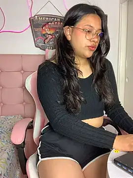 Snapshot of LilithRose_ chatting on 02/24/26, 01:42 LilithRose online show from 02/24/26, 01:42