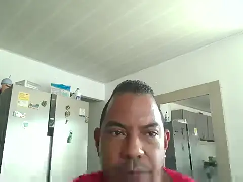 Snapshot of Quillero18 chatting on 07/31/26, 03:11 Quillero18 online show from 07/31/26, 03:11