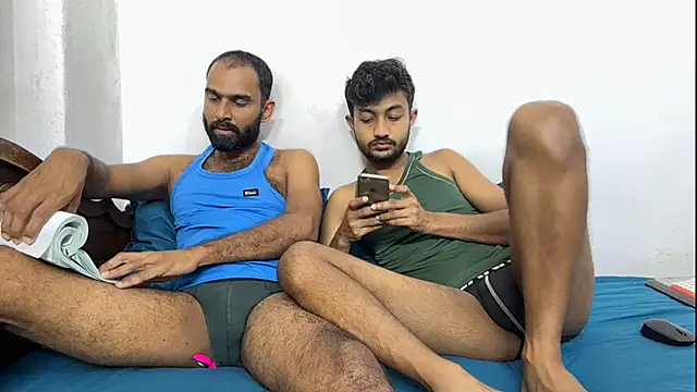 DesiDaddyandSon online show from 07/28/26, 12:48