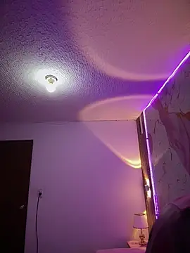 Woo isDaphne online show from 03/26/26, 10:59