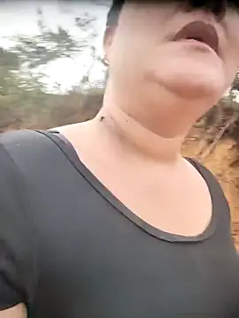 Snapshot of tania_queen chatting on 02/24/26, 11:52 tania queen online show from 02/24/26, 11:52