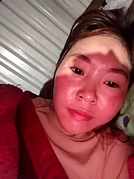 Yiyoongg online show from 02/12/26, 11:44