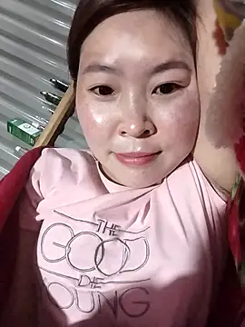 Yiyoongg online show from 02/23/26, 01:25