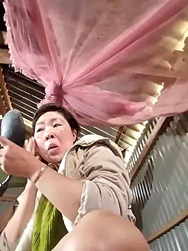 Yiyoongg online show from 02/27/26, 01:16