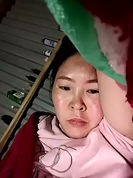 Yiyoongg online show from 02/27/26, 01:33