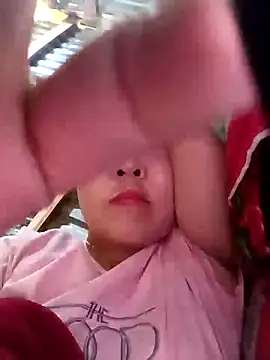 Yiyoongg online show from 02/28/26, 05:30