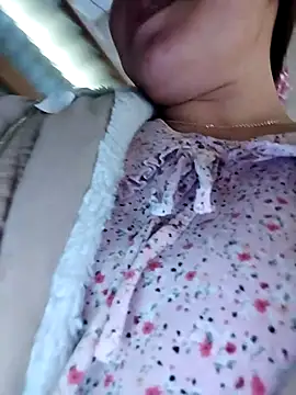 Yiyoongg online show from 03/23/26, 04:49