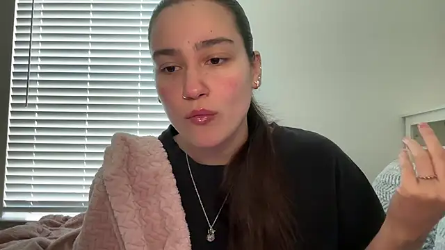 anitayurmoniii online show from 07/28/26, 09:47